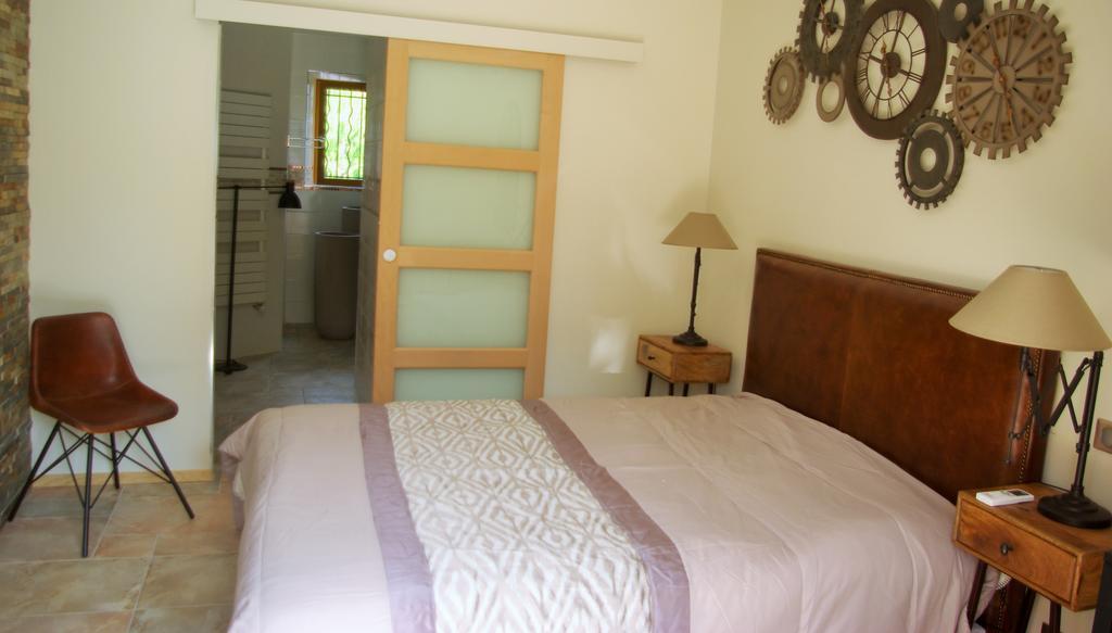 Domaine Les Cigales Bed and Breakfast Mouans-Sartoux Rum bild