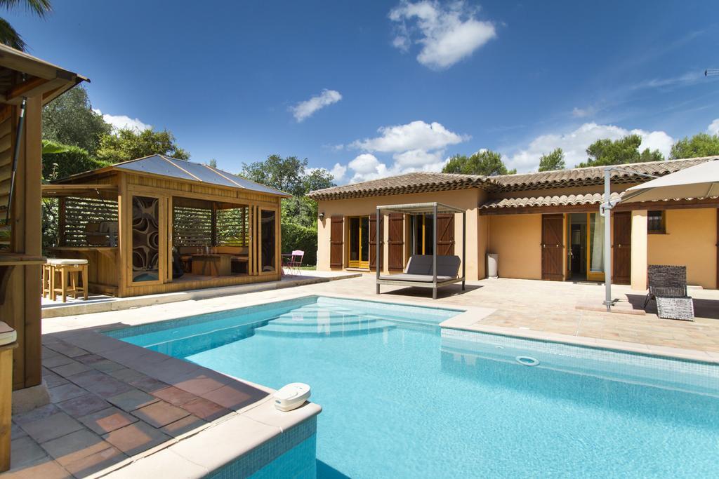 Domaine Les Cigales Bed and Breakfast Mouans-Sartoux Exteriör bild